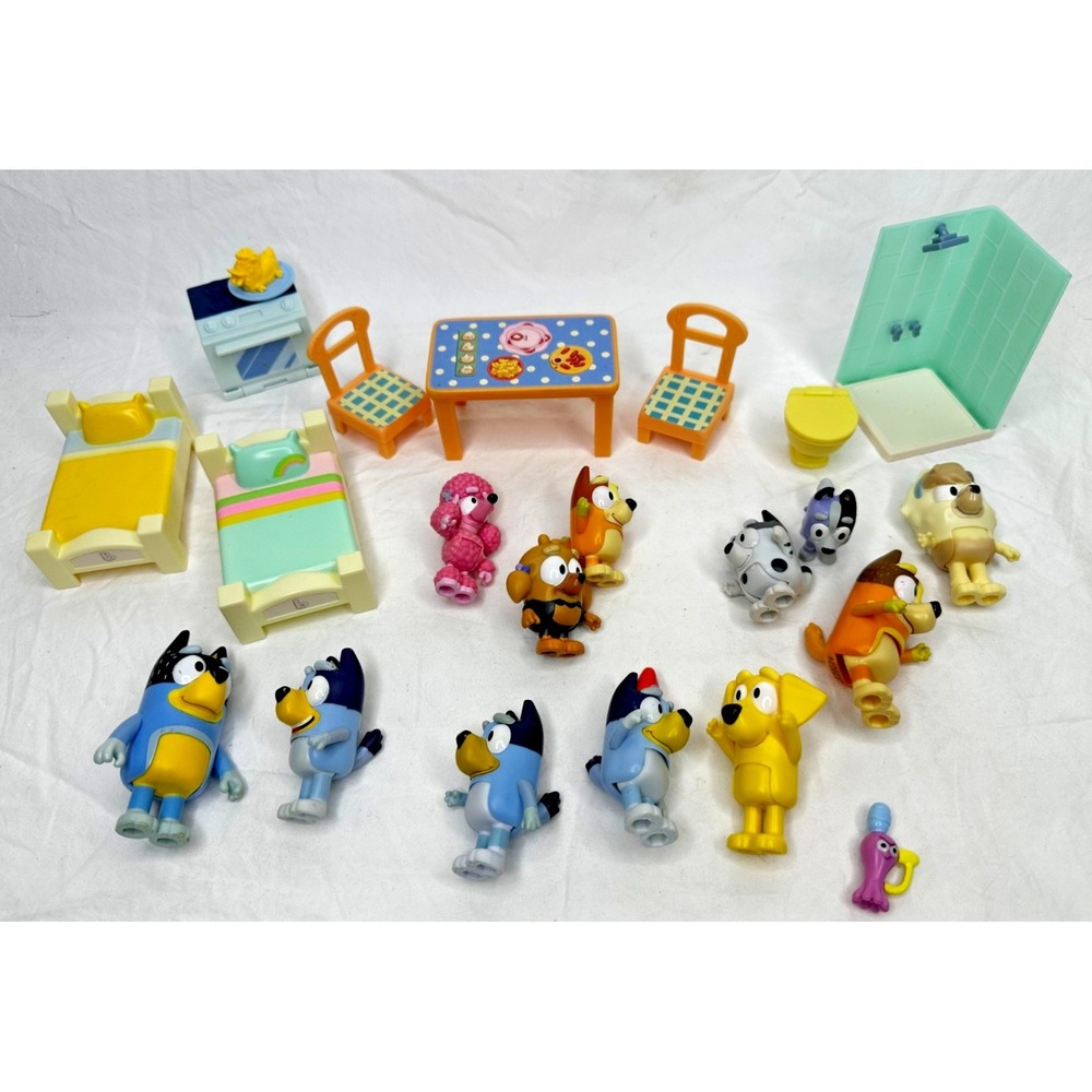 Bluey Judo Missy figures lot Oven Toilet Bed Bingo Coco Lucky Muffin 22 pcs